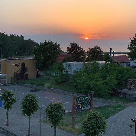 Dom Wczasowy Portowa Przystan 150M Od Plazy Mrzeżyno 外观 照片