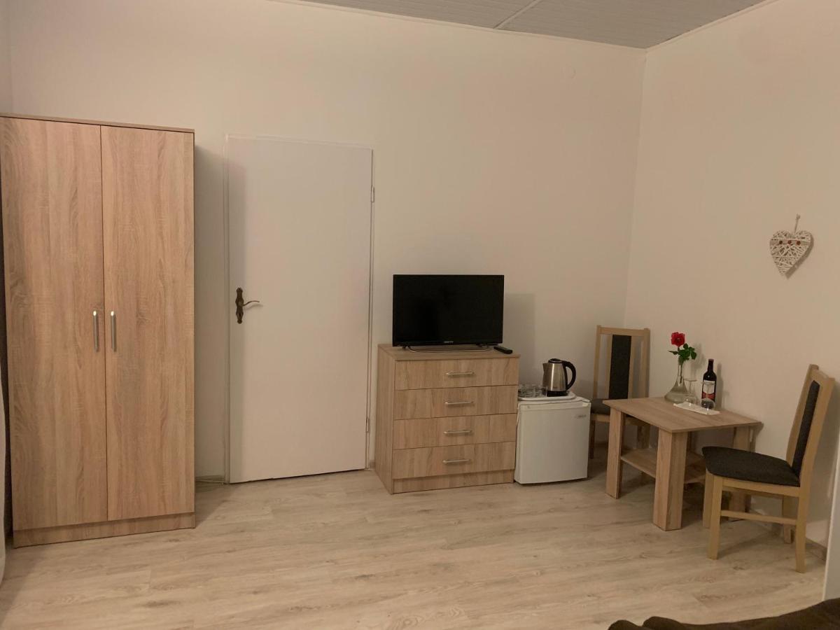 Dom Wczasowy Portowa Przystan 150M Od Plazy Mrzeżyno 外观 照片